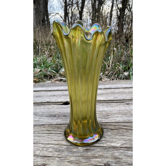 Vintage Green Carnival Glass Stretch Swung Vase 8.5" - Picture 12 of 15